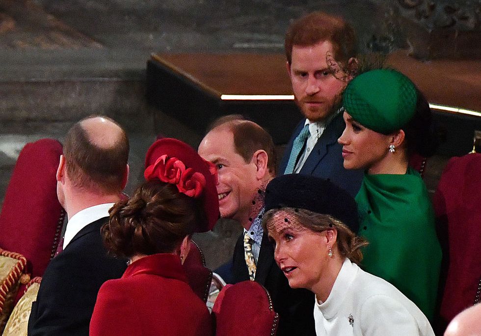 fans accuse prince william and kate middleton of ignoring meghan and harry in painful encounter 33